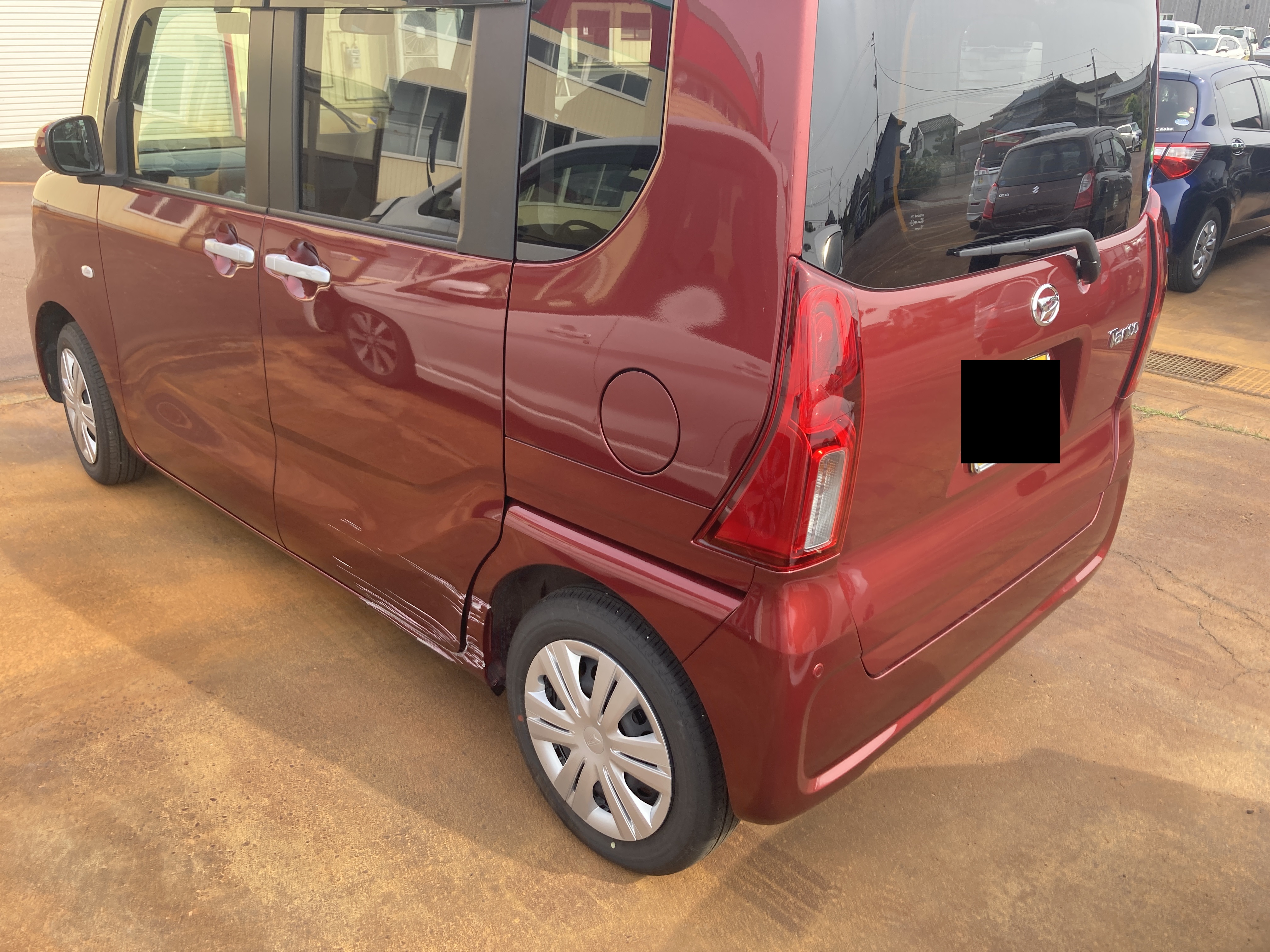 ダイハツ TANTO ピンク 5ドア アルミホイール　着払い ダイハツ TANTO ピンク 5ドア アルミホイール着払い