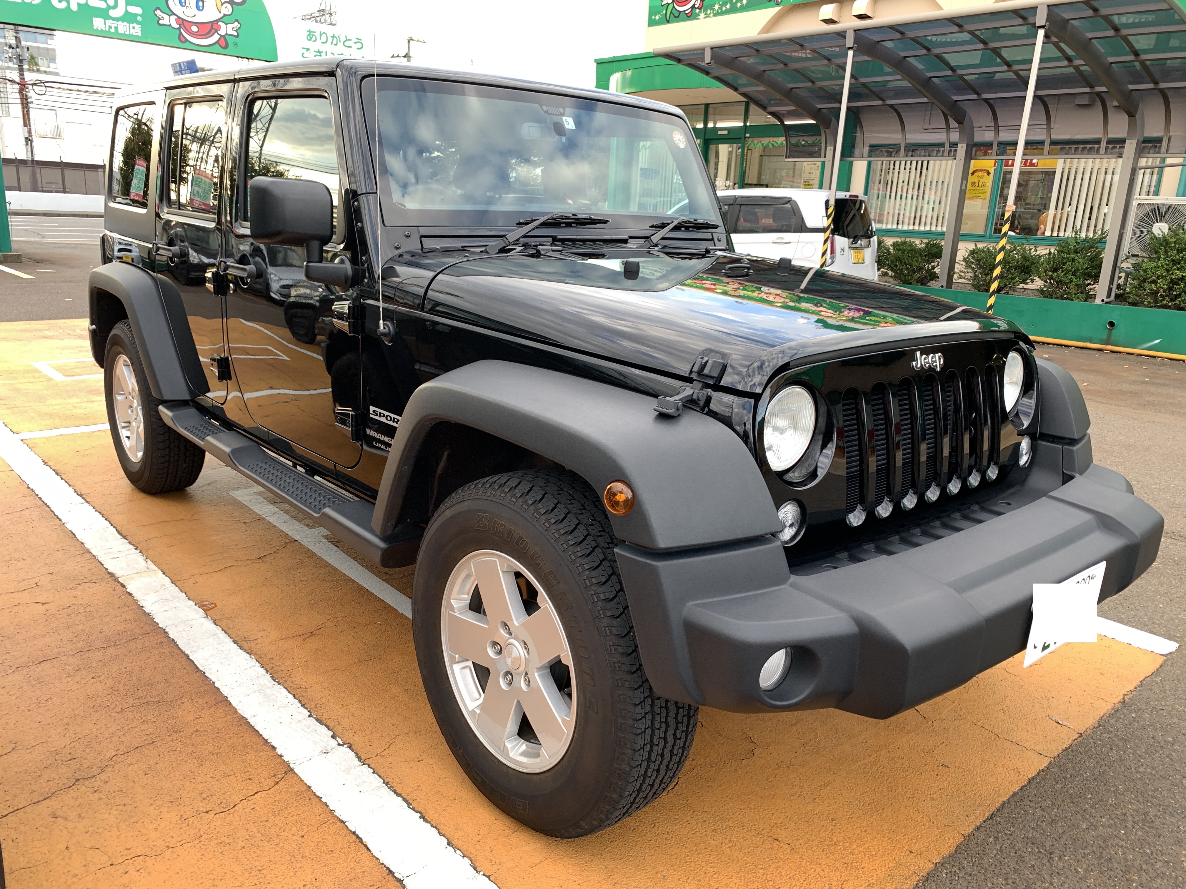 ジープ ラングラー ボンネット 飛び石修理 鈑金施工事例 車の板金 キズ修理が安い 安心 モドーリー新潟エリア