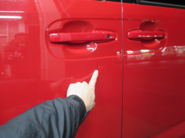 ホンダ BOX 助手席のドア傷修理 | 鈑金修理事例 | 車の板金・キズ修理 